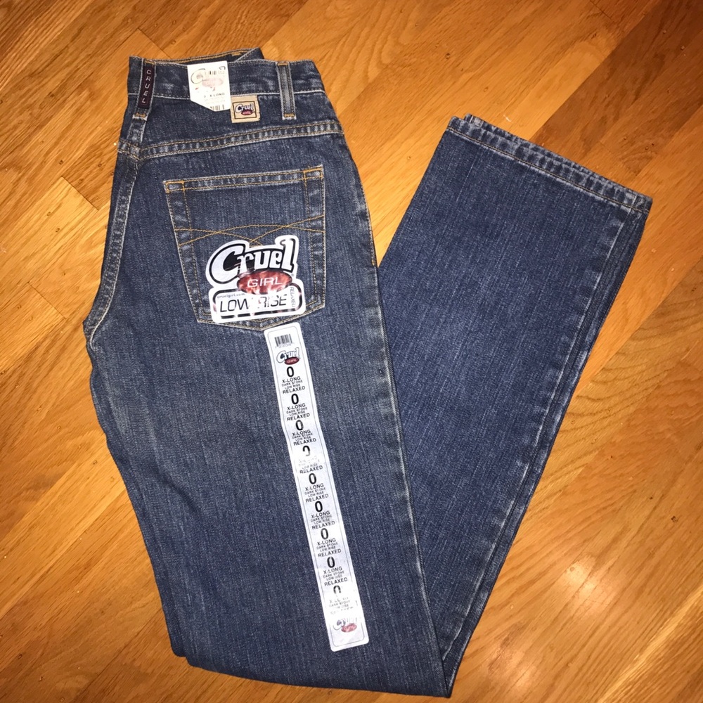 Low rise relaxed fit jean